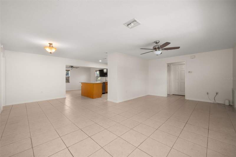 2 bedroom Single Family Residence at 123 Swallow Avenue, Sebring Hills, Sebring — photo 2