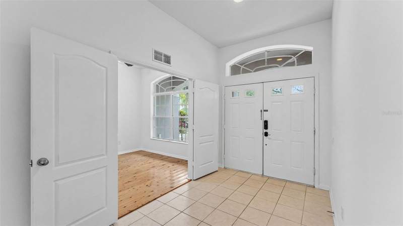4 bedroom Single Family Residence at 2041 Heartland Circle, Oaks At Valrico Ph 2, Valrico — photo 5