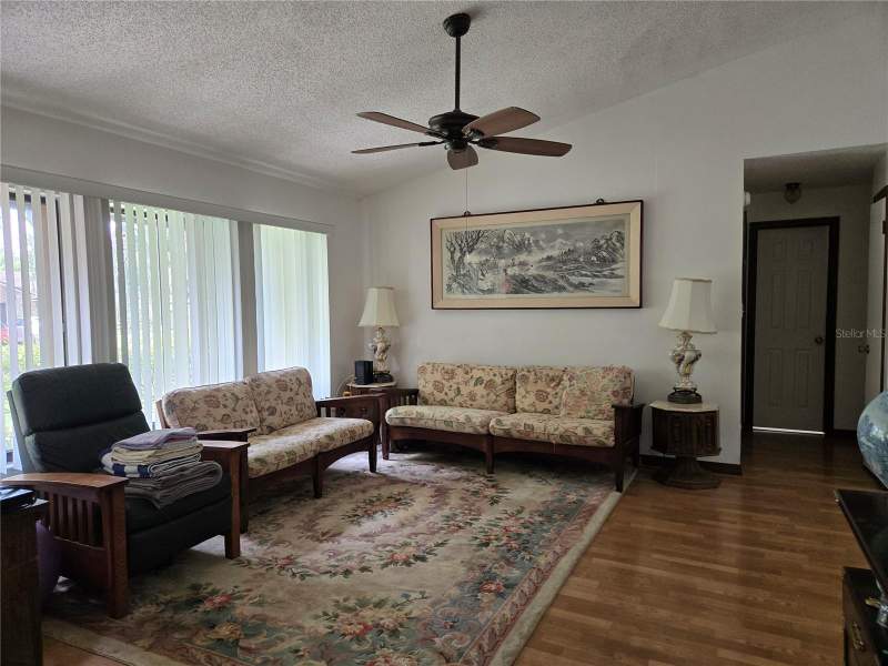 4 bedroom Single Family Residence at 827 Rill Drive, River Run Sec 3, Altamonte Springs — photo 4