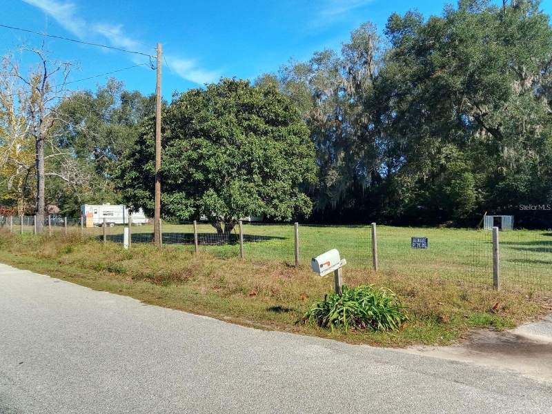 2 bedroom Single Family Residence at 9895 NE 30th Court, Cheryl Acres, Anthony — photo 3