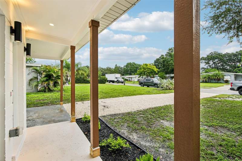 2 bedroom Single Family Residence at 334 E Cornelius Circle, Eastwood, Sarasota — photo 5