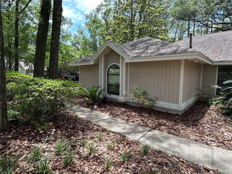 5 bedroom Single Family Residence at 4722 SW 88th Drive, Haile Plantation Unit 9 Ph II, Gainesville — photo 4
