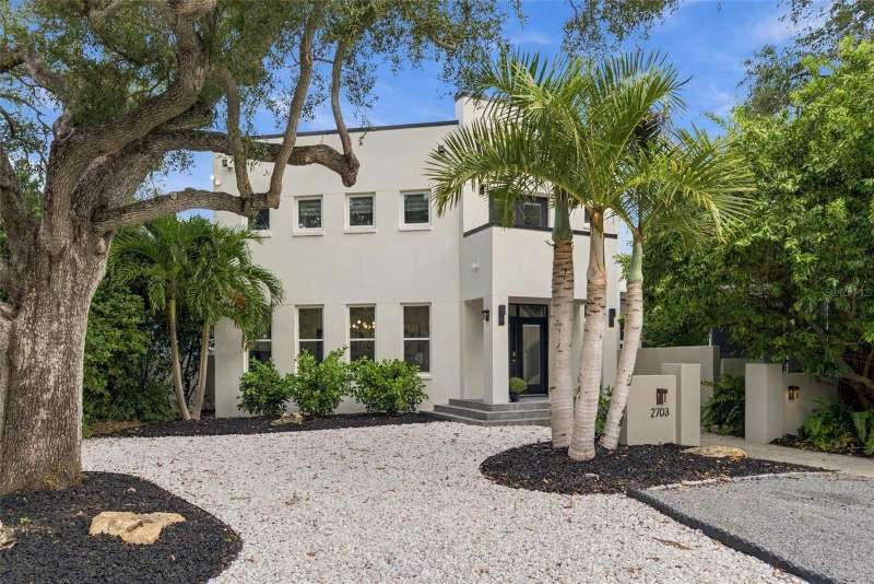 4 bedroom Single Family Residence at 2703 W Price Avenue, Price Ave Sub, Tampa — photo 2