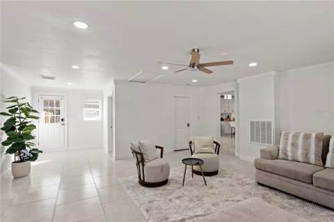 8702 Elmwood Lane, Tampa FL - photo 19 of 55