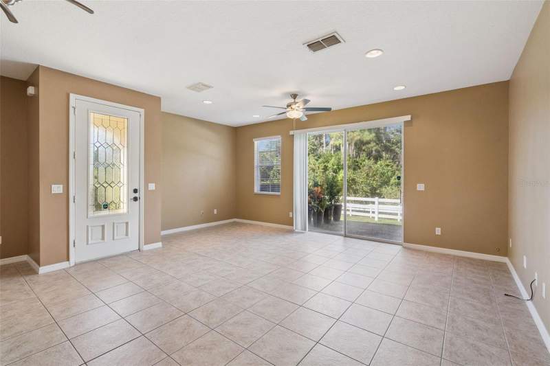 3 bedroom Townhouse at 10376 Fallsgrove Street, Grandview Isles, Orlando — photo 3