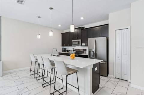 4833 Romeo Circle, Kissimmee FL - photo 7 of 54