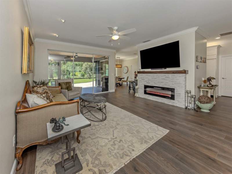 3 bedroom Single Family Residence at 143 Wayforest Drive, Venice Golf & Country Club, Venice — photo 5