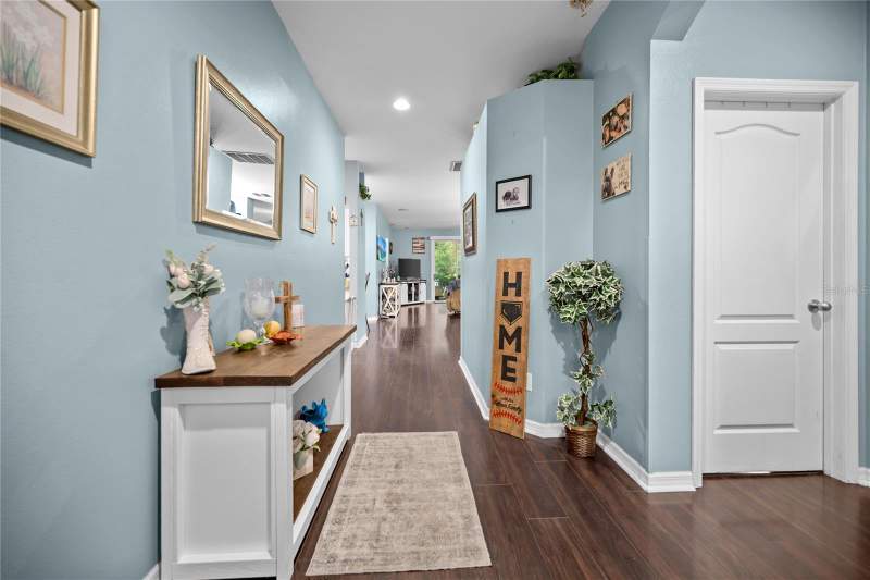 3 bedroom Single Family Residence at 27537 Edenfield Drive, Seven Oaks Prcl S-8B1, Wesley Chapel — photo 5