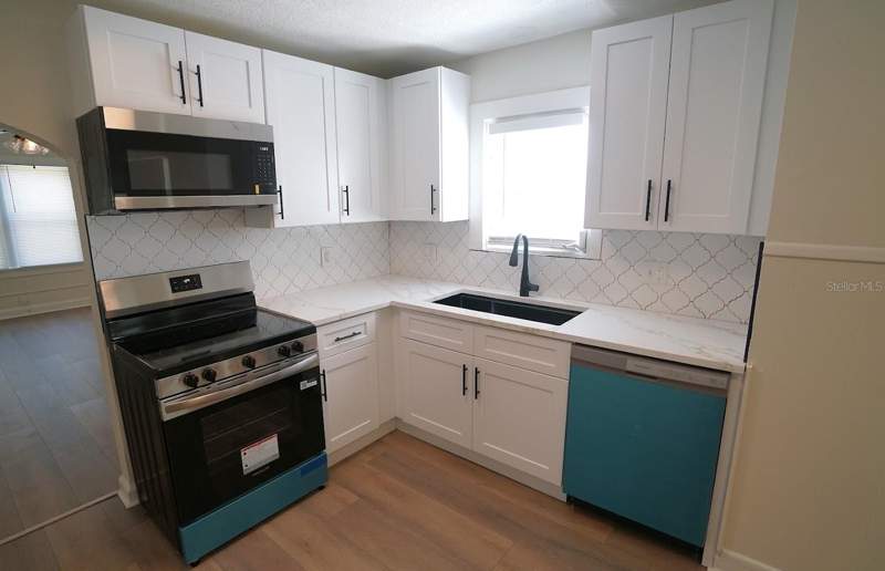 4 bedroom Single Family Residence at 1632 27TH AVENUE, PINE CITY SUB REP, ST PETERSBURG — photo 5