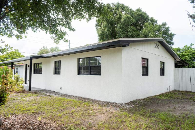 4 bedroom Single Family Residence at 4104 W Wisconsin Avenue, Alta Vista Tracts, Tampa — photo 2
