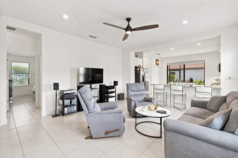3 bedroom Single Family Residence at 3723 Azurite Way, Indigo Ph Vi Subphase 6B & 6C Rep, Bradenton — photo 5