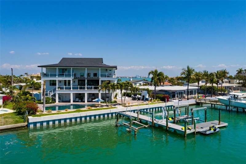 5 bedroom Single Family Residence at 5408 Pali Way, Brightwater Beach Estates, St Pete Beach — photo 4