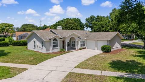 6208 Huntington Drive, Zephyrhills FL - photo 6 of 50