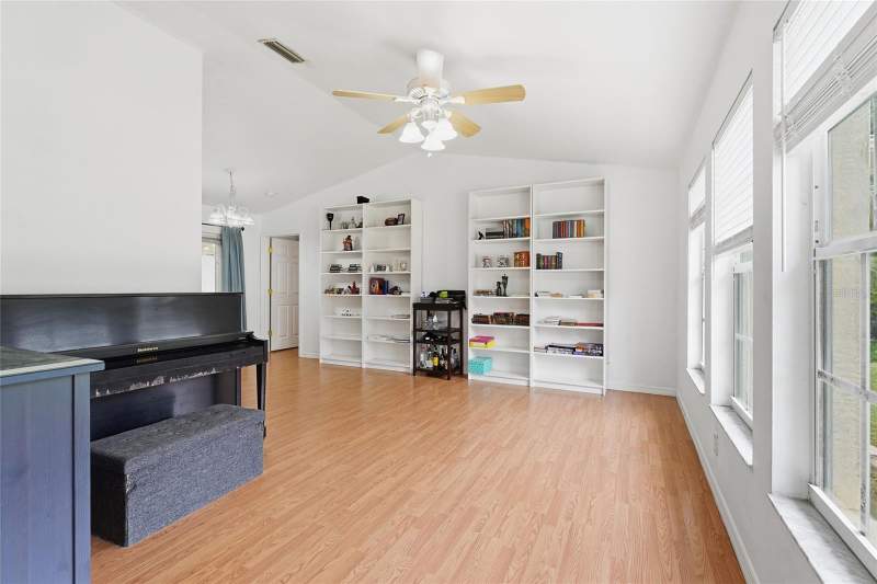 3 bedroom Single Family Residence at 2661 Muglone Lane, Port Charlotte Sub 05, North Port — photo 2