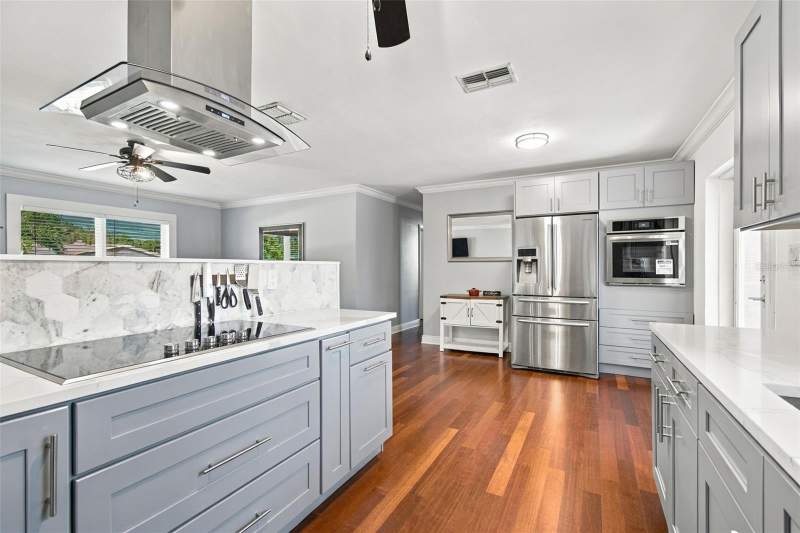 3 bedroom Single Family Residence at 11442 86th Avenue, Ridgewood 1st Add, Seminole — photo 2