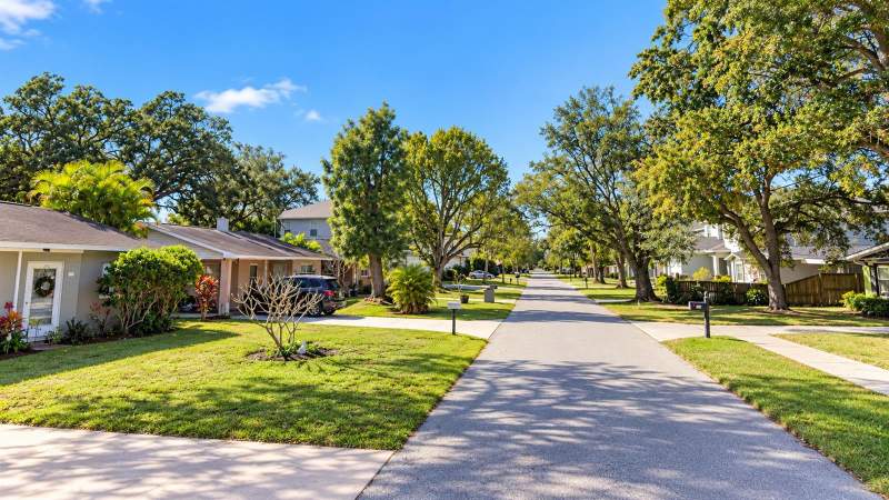 2 bedroom Single Family Residence at 3204 W Cherokee Avenue, Mac Dill Heights, Tampa — photo 3