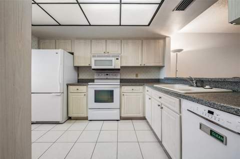 11590 Shipwatch Drive #347, Largo FL - photo 6 of 6
