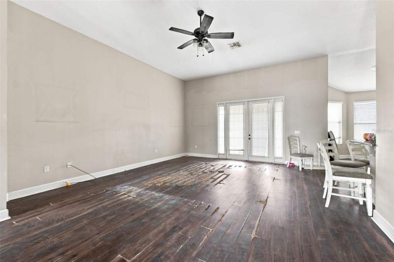 4 bedroom Single Family Residence at 5598 Thorngrove Way, Sterling Hill Ph 1B, Spring Hill — photo 4