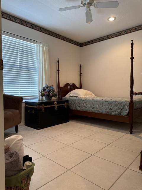 9814 Oslin Street, Tampa FL - photo 11 of 28