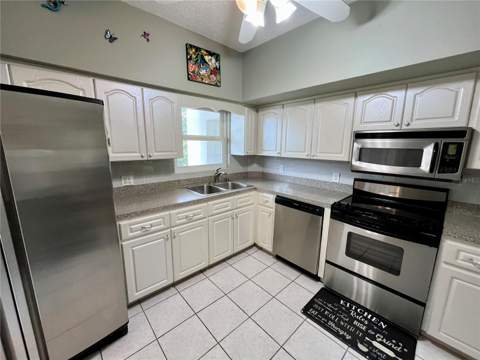 2471 Sumatran Way #43, Clearwater FL - photo 6 of 6