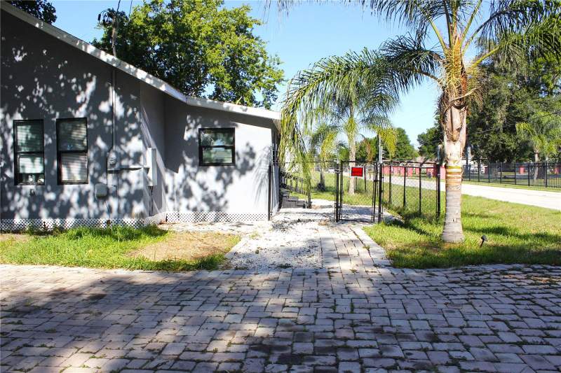 4 bedroom Single Family Residence at 2207 Sparkman Road, Zzz | Unplatted, Plant City — photo 5