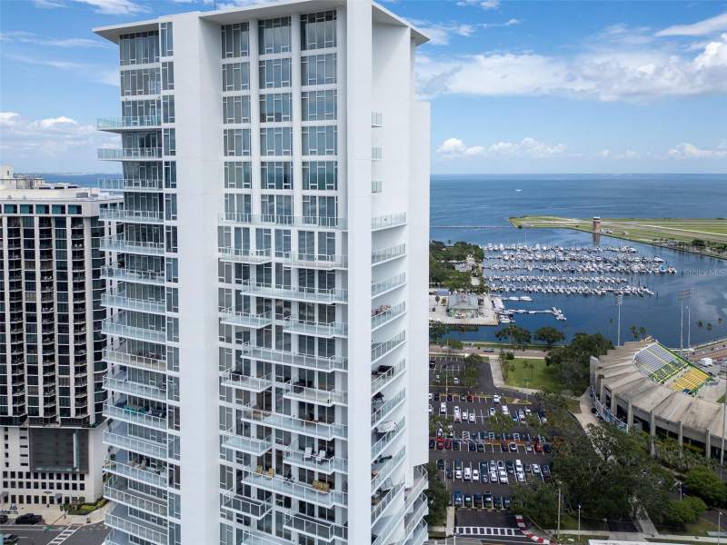 2 bedroom Condominium at 175 1st Street #905, Signature Place Condo, St Petersburg — photo 2