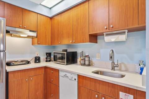 7601 Canada Avenue #611, Orlando FL - photo 6 of 27