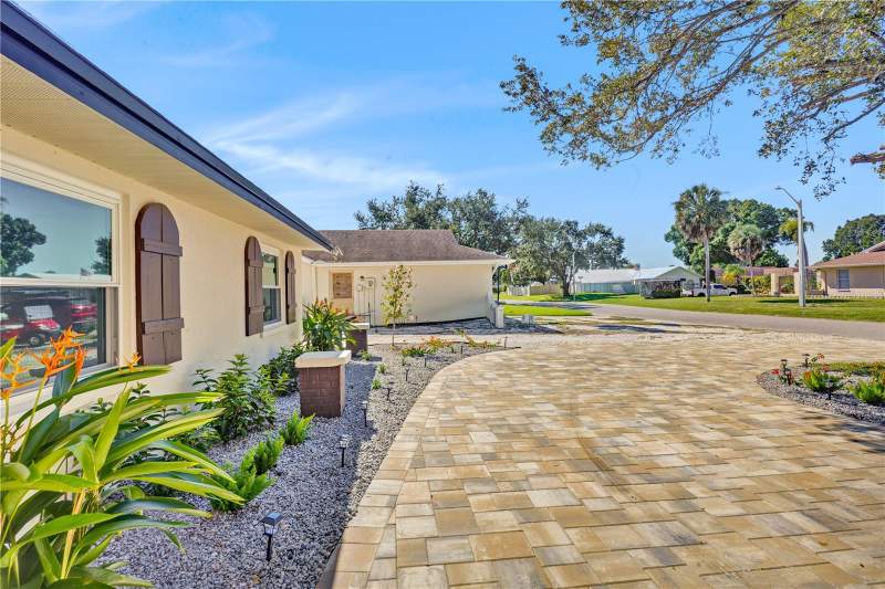 4 bedroom Single Family Residence at 915 60th Street, Spanish Park 1st Add, Bradenton — photo 3