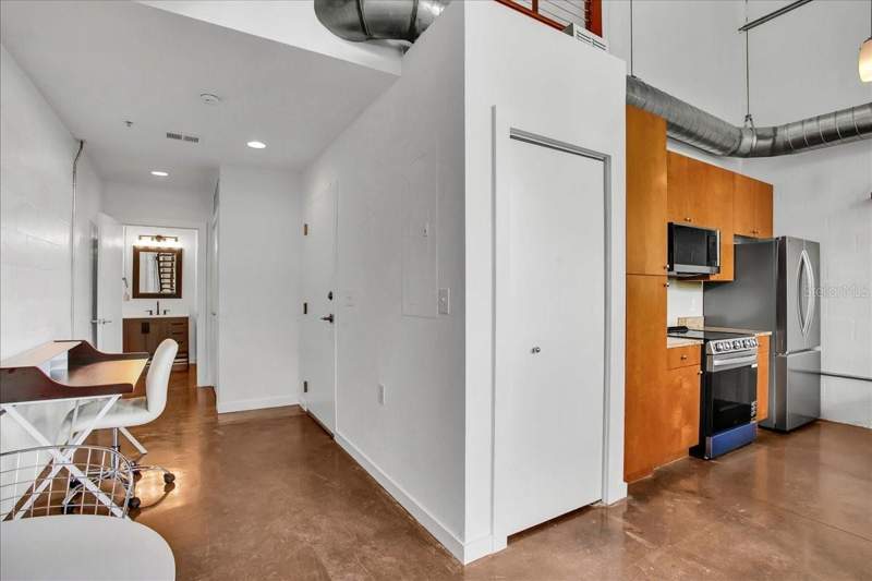 1 bedroom Condominium at 2001 E 2nd Avenue #24, Box Factory Lofts, Tampa — photo 5
