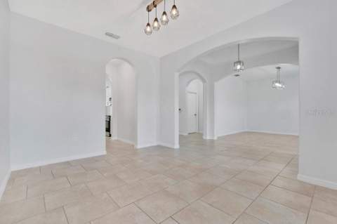 1086 Rock Creek Street, Apopka FL - photo 11 of 60