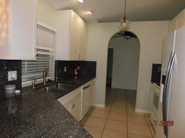 4 bedroom Single Family Residence at 1625 SW 43rd Street, Cape Coral, Cape Coral — photo 2