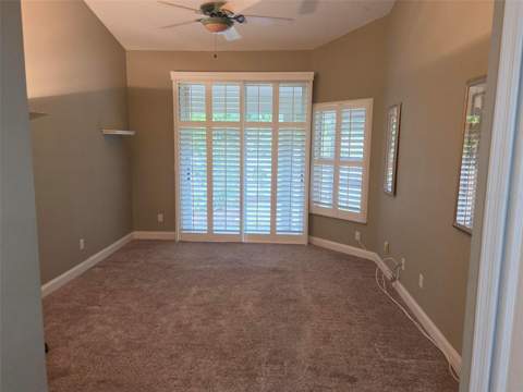 450 Date Palm Court, St Petersburg FL - photo 16 of 40