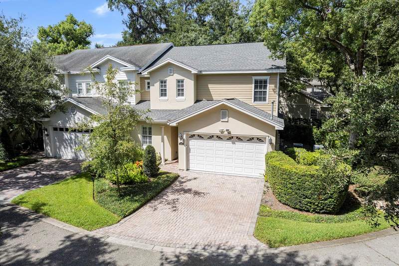 1223 COUNTRY CLUB OAKS CIRCLE home for sale in Country Club Oaks Townhomes Homes for Sale: 1 Listing, From $895K