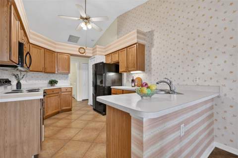 25333 River Crest Drive, Leesburg FL - photo 8 of 29
