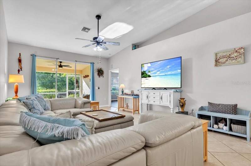 3 bedroom Villa at 319 Monaco Drive #8, Villa Grande Burnt Store Isles, Punta Gorda — photo 5