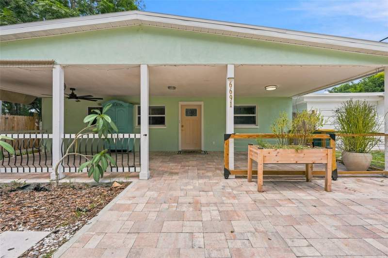 3 bedroom Single Family Residence at 6691 56th Avenue, Hiland Square Add, St Petersburg — photo 2