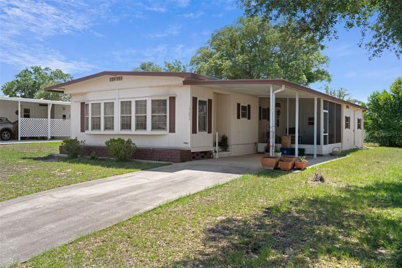 2 bedroom Manufactured Home at 15299 Brookridge Boulevard, Brookridge Comm, Brooksville — photo 3