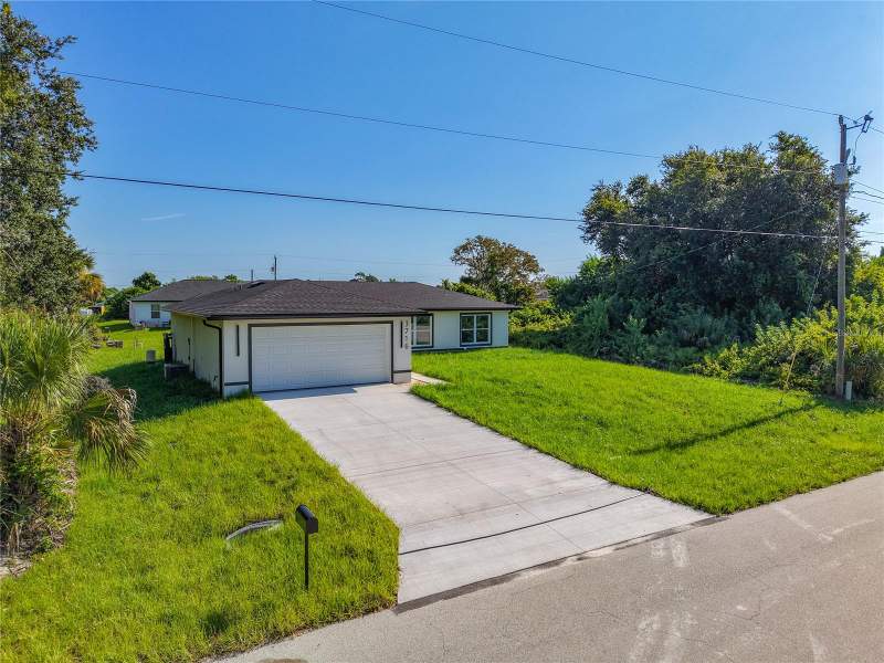 3 bedroom Single Family Residence at 3716 5th Street, Lehigh Acres, Lehigh Acres — photo 5