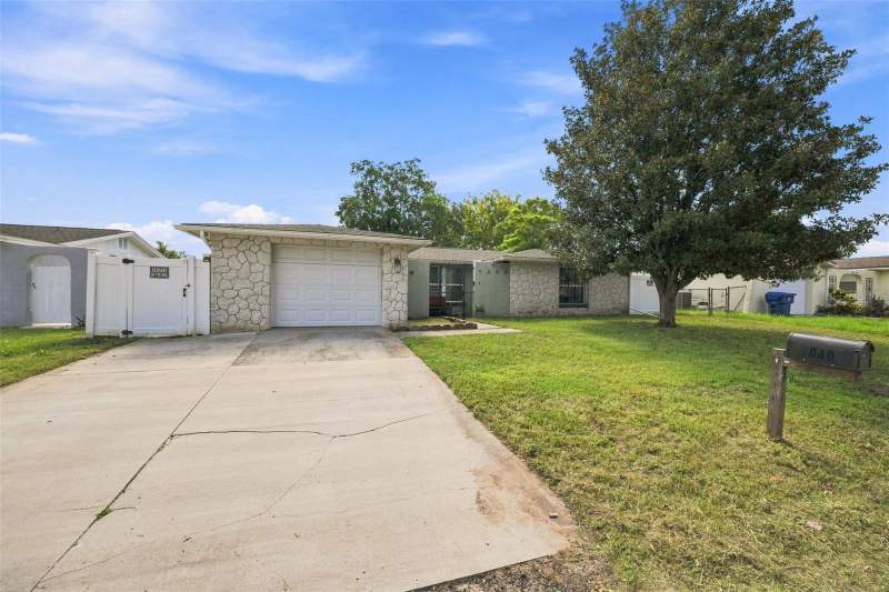 3 bedroom Single Family Residence at 9040 Crabtree Lane, Embassy Hills, Port Richey — photo 3