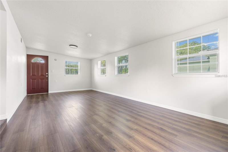 2 bedroom Single Family Residence at 3013 Laurel Avenue, Golf View Park Resub, Lake Wales — photo 4