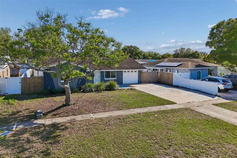 3 bedroom Single Family Residence at 6882 62nd Avenue, Bonnie Bay Unit One, Pinellas Park — photo 2