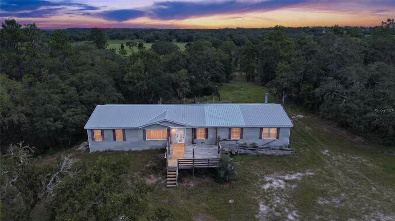 4 bedroom Manufactured Home at 13291 SE 101st Place, Dunnellon, Dunnellon — photo 2