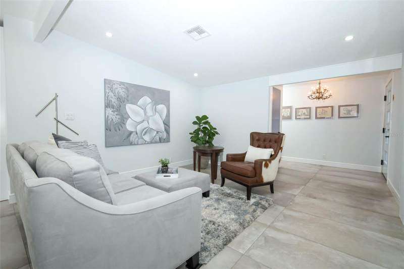3 bedroom Single Family Residence at 1701 Carlton Street, Sanlando Spgs, Longwood — photo 3