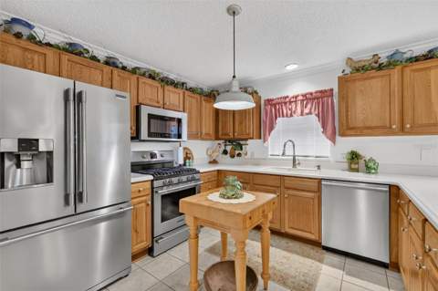1863 Dalton Drive, The Villages FL - photo 14 of 38