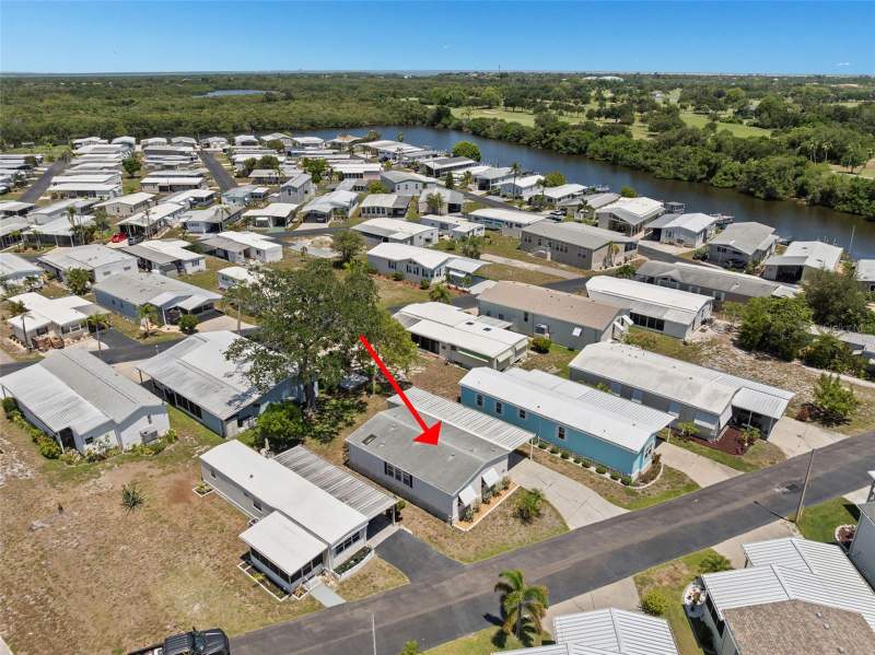 2 bedroom Manufactured Home at 7107 Mount Essex Drive #520, Mobel Americana Mobile Home Park Unrec, St Petersburg — photo 2