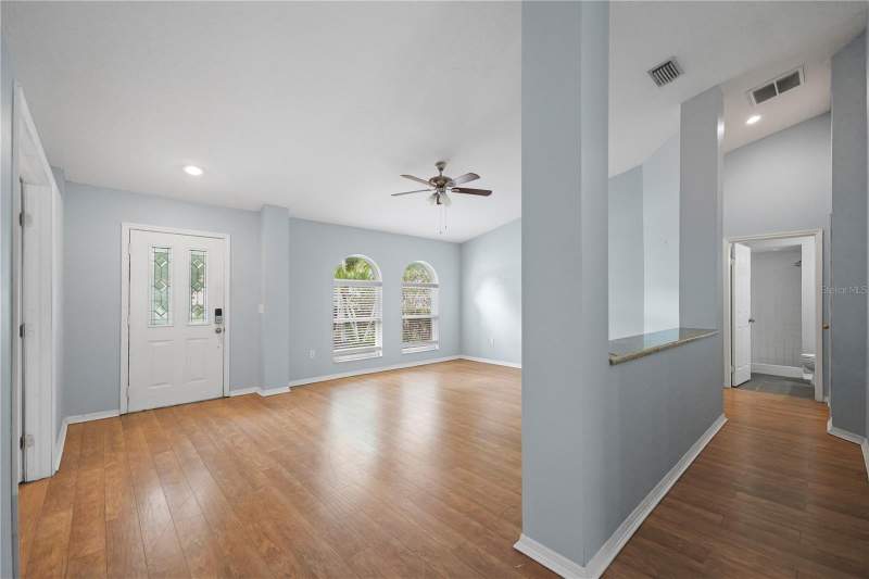 4 bedroom Single Family Residence at 3809 Hanover Hill Dr, Bloomingdale Sec L Unit, Valrico — photo 5