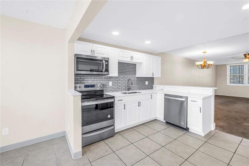 2 bedroom Condominium at 5095 Bay Street #317, Winston Park Northeast, St Petersburg — photo 5