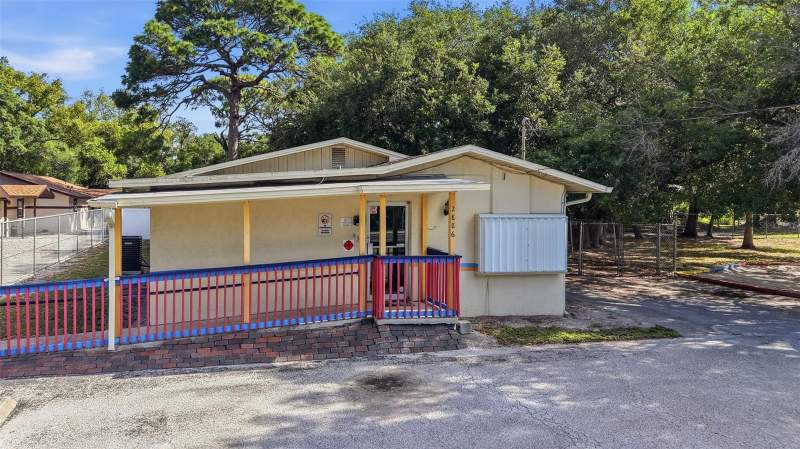0 bedroom Garage Condo at 2886 Whitney Road, Lauras Little Farms, Clearwater — photo 4