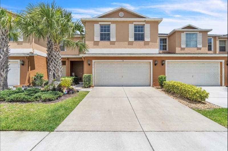 3256 RODRICK CIRCLE home for sale in Wyndham Lakes Estates