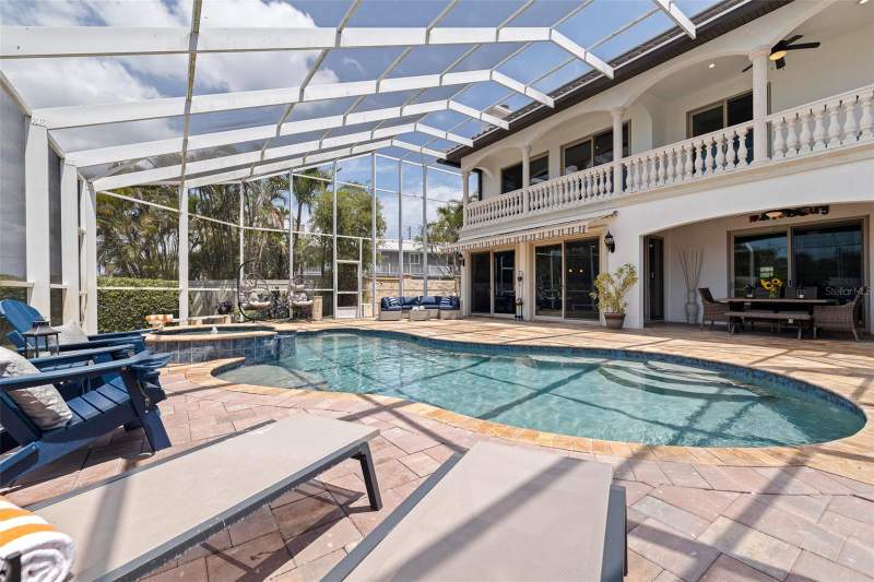 3 bedroom Single Family Residence at 3931 Pompano Drive, Lewis Island Sec 1, St Petersburg — photo 2